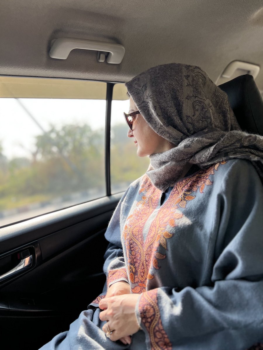 Awaz-The Voice (@awazthevoice) on Twitter photo Phiren is a fashion trend: influencers donning it on International Pheran day.
<a href="/AnupamPKher/">Anupam Kher</a> <a href="/sanjayraina/">Sanjay Raina</a> <a href="/ShenazGanai/">Shenaz Ganai</a> @BalwalSoni #InternationalPheranDay2022 #awazthevoice Phiren is a fashion trend: influencers donning it on International Pheran day.
<a href="/AnupamPKher/">Anupam Kher</a> <a href="/sanjayraina/">Sanjay Raina</a> <a href="/ShenazGanai/">Shenaz Ganai</a> @BalwalSoni #InternationalPheranDay2022 #awazthevoice