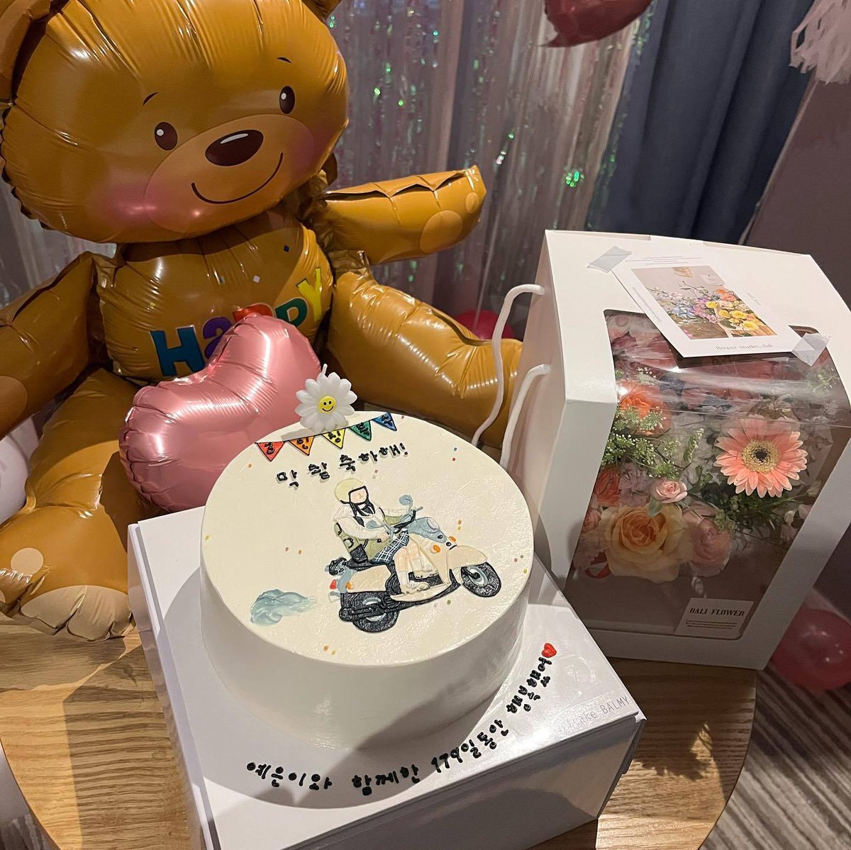 __shinyeeuni's tweet photo. #TeamChanmi ❤🧸 https://t.co/xQCG1sA0aI