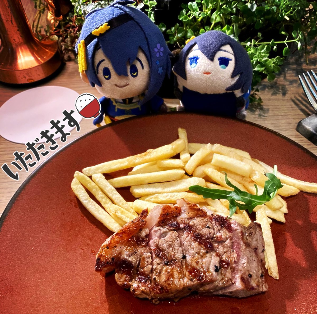 「やったねもちちか!一足早いクリスマスパーティーだ! 」|やしま🍡次回5/3閃華参加予定のイラスト