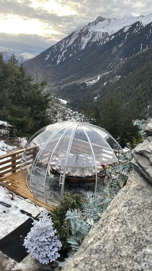 Chaletsphilippe's tweet photo. La Bulle de Philippe - Chamonix Mont-Blanc
Profitez d'une vue exceptionnelle sur la vallée de Chamonix à vos pieds ...
+ d'infos : https://t.co/HCpPILEXqu
#chamonix #chamlive #chamonixmontblanc #restaurant https://t.co/1iRTnWKf7n