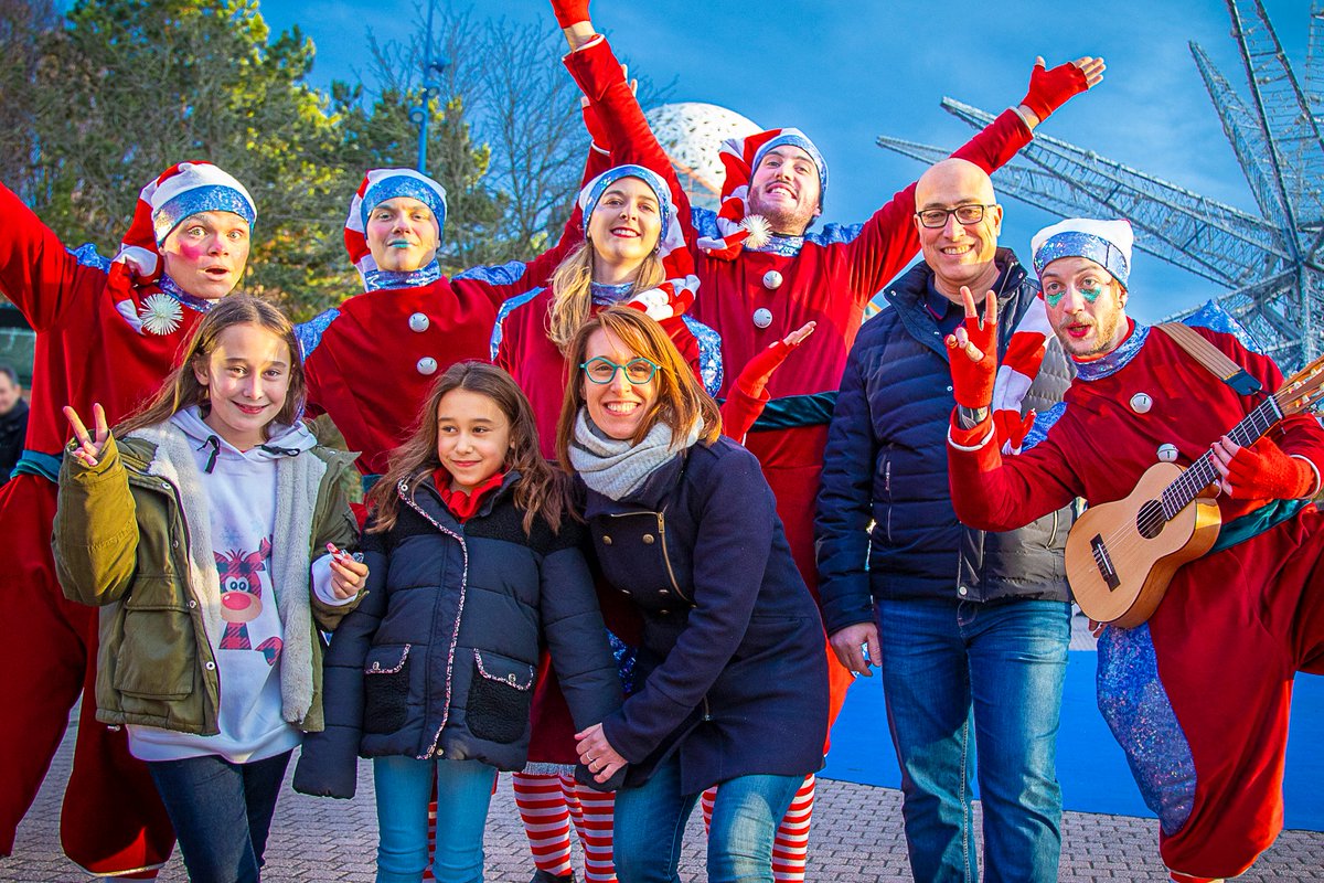 futuroscope's tweet image. C&apos;est Noël au #Futuroscope 🎅 Venez profiter en famille jusqu&apos;au 2 janvier 🎄
👉 youtu.be/UVN5S2w1wsk