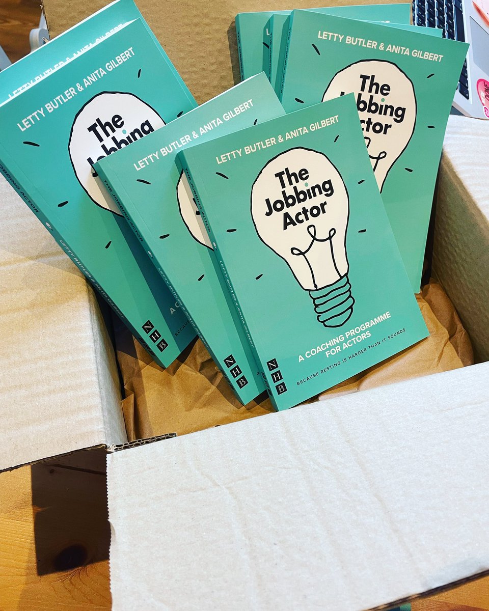 thejobbingactor's tweet photo. You know what would be be a great idea. Get someone to pre-order this book as a Christmas gift. Remember though, #TheJobbingActor is not just for Christmas, it’s for life 💖🎁. 
https://t.co/Fg3W0P38Od
#Kickstart2023 #Actor #ActorPrepares #Acting #Balance #ActorWellbeing https://t.co/r7Sd36bim6