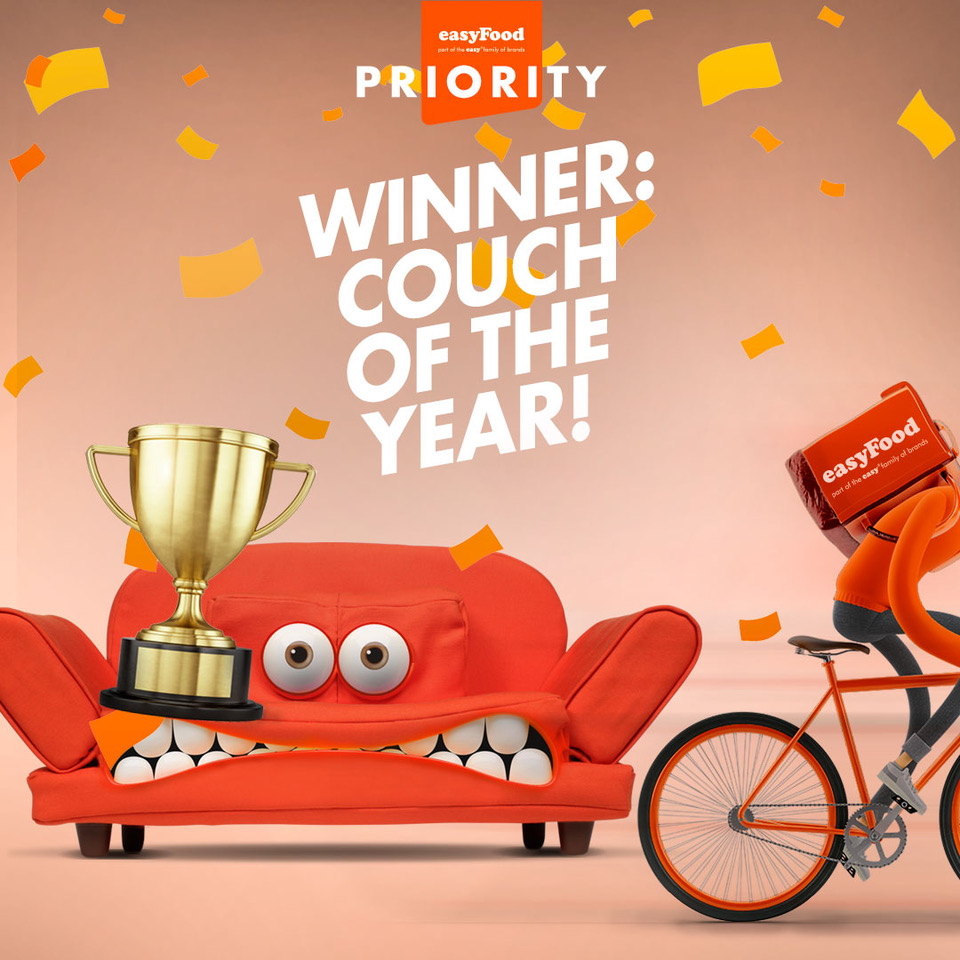 EasyFood_com's tweet photo. Congratulations to Sarina Wiegman (#SPOTY🏆 Coach of the Year) from the https://t.co/Izt1nhZyUz Sofa (🏆 Couch of the Year) #spoty2022  #Lionesses  #BBCSPOTY #EuroLeagueWomen  #WSL2022 #fooddelivery  #FastFood  #Takeaway https://t.co/jIHlDkgw85