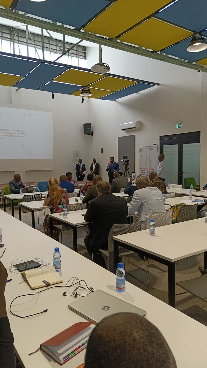 Le Min <a href="/kolongele/">Professeur Dr. Desiré-Cashmir Kolongele Eberande</a> procède au lancement de l'activité de Préparation aux études universitaires avec le @numeriquecd  #MOOC organisé par <a href="/KinshasaDigital/">Kadea Software</a> financée par <a href="/AmbaFranceRDC/">France en R.D.Congo 🇨🇵🇪🇺</a> en collaboration avec @MinisterEPST et <a href="/cabinet_esuRDC/">MINISTÈRE DE L'ESU/RDC</a>