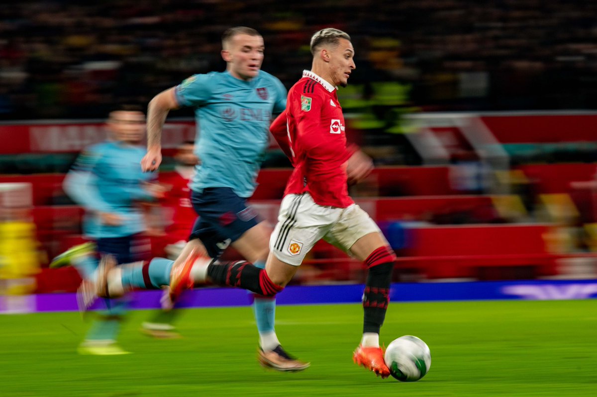 Well done! ✔️
<a href="/ManUtd/">Manchester United</a>