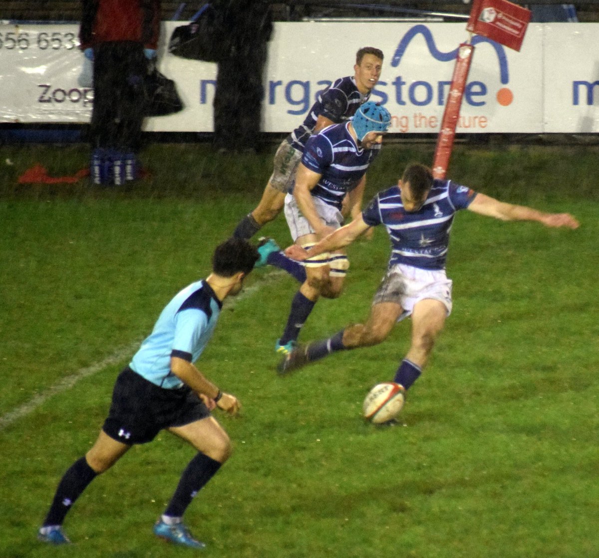 bridgendravens's tweet photo. βͺ 2018
π΅βͺ 16-13 π΄β«
Jamie Murphy's last minute drop goal secured all four points for Matt Silva's men!
#RavensRewind
π΅βͺ https://t.co/JTSZXaaI8K