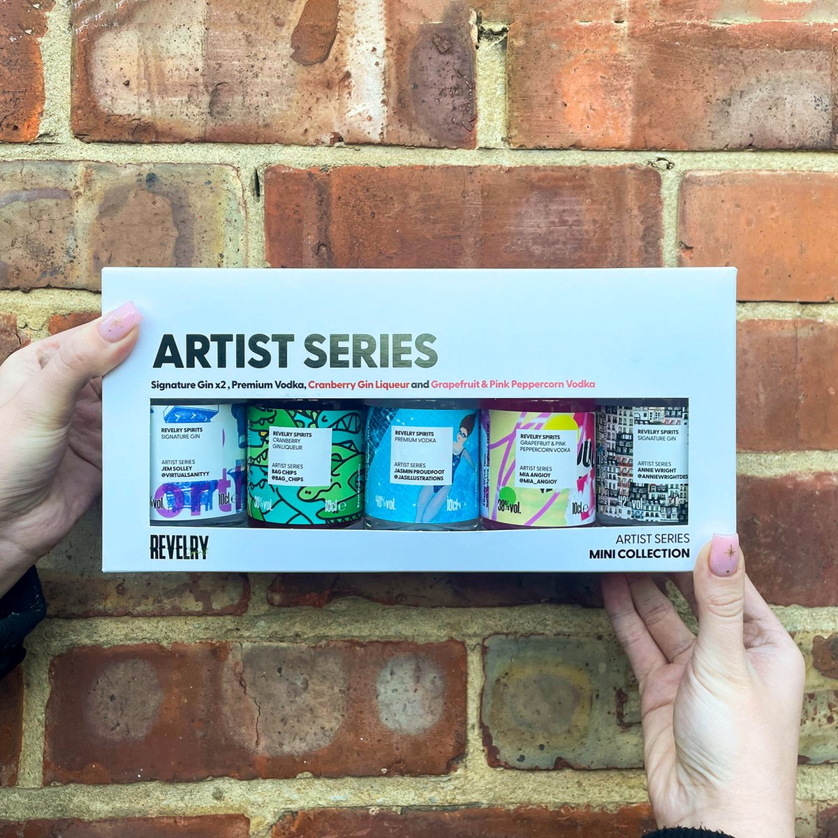 Hello!

We are open 10am-6pm today, if you're in Yarm come and give us a visit👋

Don't forget our Artist Series Mini Collection is available for £35, so if you've still got some gifts to get, hit us up!

There are limited numbers available.