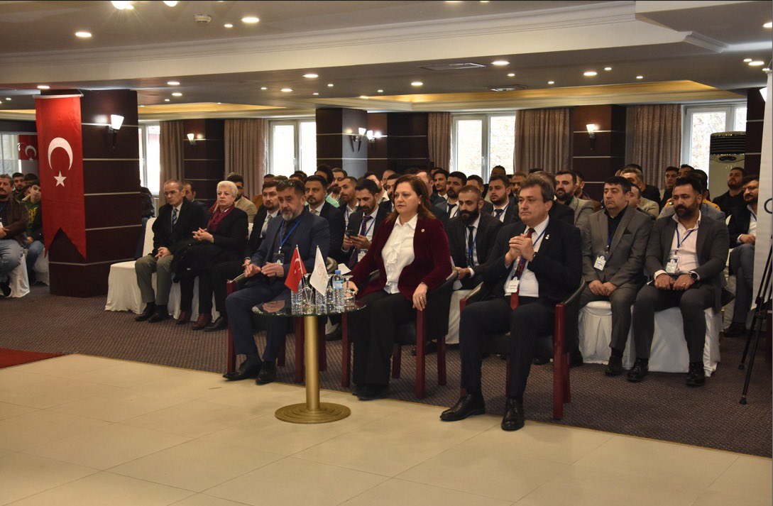 Cep__Der's tweet photo. Cepder 1. Çalıştayımızdan kareler https://t.co/FIbmULSE9p