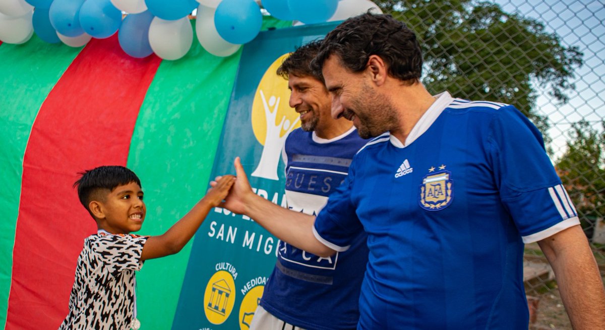francolaporta's tweet photo. 🥇NUESTROS
CAMPEONES🥇
✅Cierre anual y entrega de medallas a los chicos y chicas de la escuelita de fútbol del barrio #Marilo de Esperanza San Miguel https://t.co/oV6Z5ErhPp