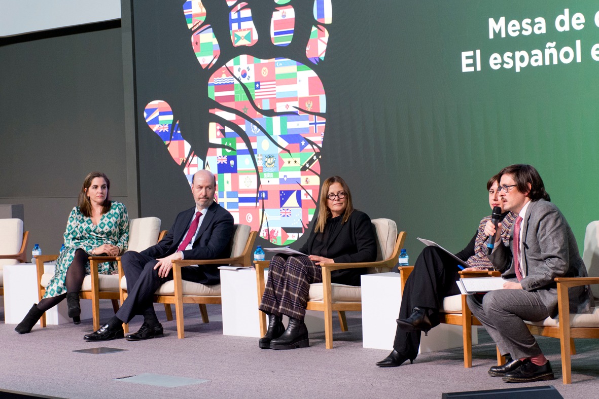 recemxac's tweet photo. #recemx fue participó en la VII Reunión de Diplomacia Científica, Tecnológica y de Innovación Española realizada en la @FundacionAreces. Ya somos 20 asociaciones de científicos españoles en el exterior miembros que formamos @raicex_es. [Crédito de las imágenes FRA] https://t.co/EHWAiqlrma