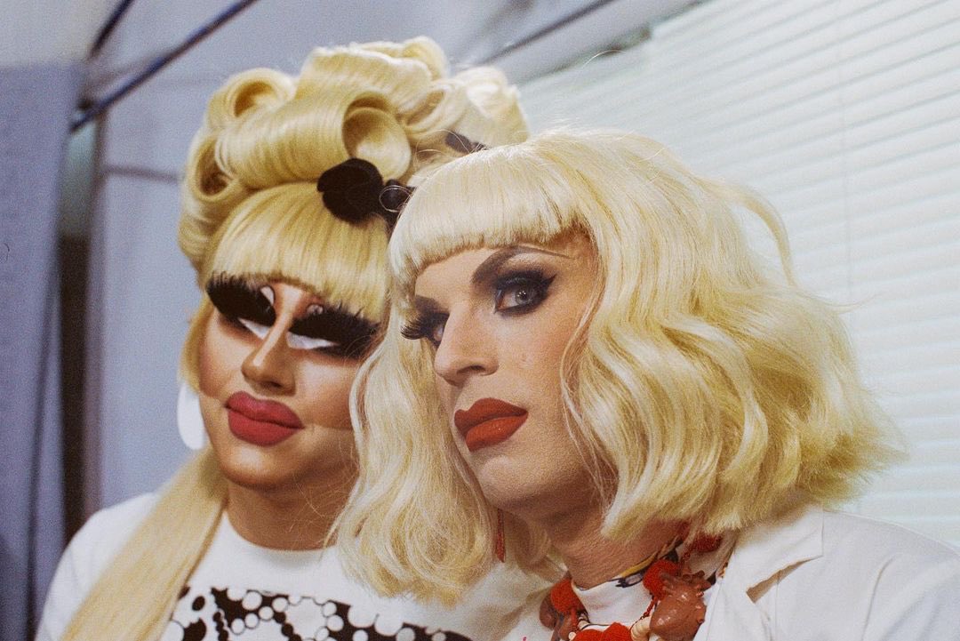 tkdailymedia's tweet photo. 📷  | Trixie and Katya for Grown Up by Drew Kaufman https://t.co/wAGObDTCNy