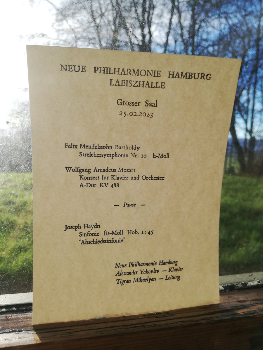 What is that?! One of our interns printed a small piece as a keepsake to accompany a personal Christmas gift of concert tickets at the Laeiszhalle (<a href="/elbphilharmonie/">Elbphilharmonie</a>) in Hamburg. 
Classical music meets #letterpress printing - clearly, we are ready for Christmas!