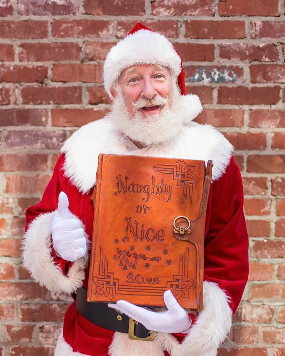 StoryCorps's tweet photo. In this #StoryCorpsPodcast special, Rick, who is a Modern Orthodox Jew, recalls how he became Santa. We also hear how his story touches the hearts of Rabbi Yitz Greenberg, one of the most esteemed rabbis in America, and StoryCorps Facilitator, Brenda → https://t.co/rvb6LRUdGh https://t.co/ZWUEljOvj7