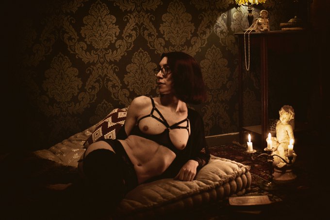 Resting.  Photoshoot by Pierre Magne : https://t.co/uNh5g7Poy1  Happy New Year everyone. ;) https://t