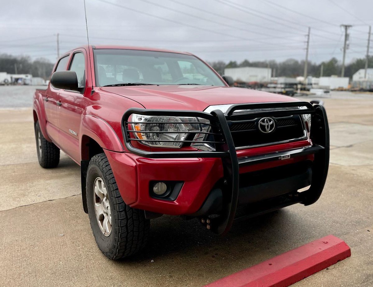4tntusa's tweet photo. Job Done ☑️

Adding front end protection to this Tacoma is easy with the Sportsman grille guard from @westinautomotive 

Are you needing to add some protection to your truck…? Drop a 🙋🏻‍♂️ in the comments if you want more info

#truck #truckaccessories #4tntusa #truckntrailers https://t.co/aoyOUEd2fA