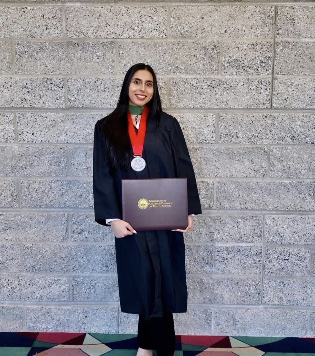 shell_1747's tweet photo. I did THAT🫶🖤 #seconddegree #mcphsgrad https://t.co/HSUV2ZrY3o