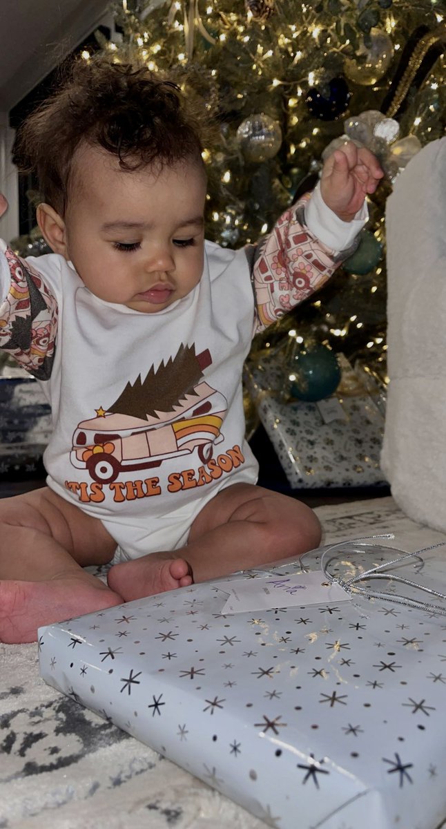 already trying to break into her presents early ♥️