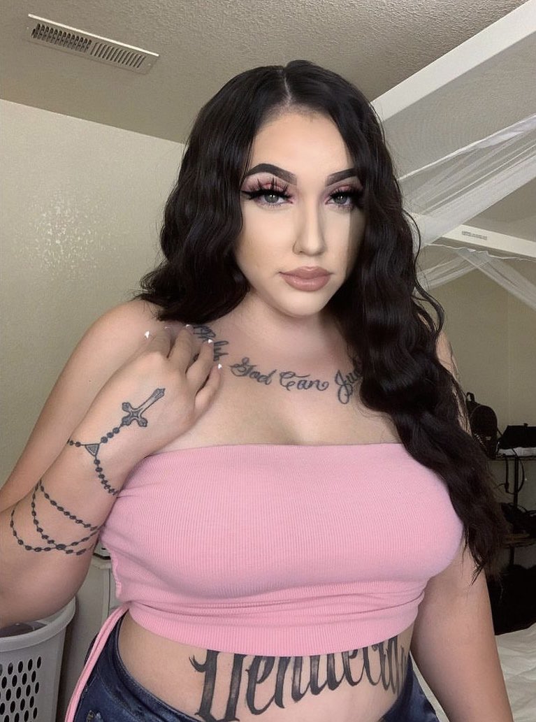 Britneywitdawap's tweet photo. 5 💫 female come fw me #fivemoreminutes #cum #CumInHerAss #cumintheeye #CuminBae #cumstains #cumleak #CumPlayWithMe #mex #mexicana #sexting #nudify #nude #naked_women #NAKEDSHORTS #naked #nakedfreedom #nakedisnatural #wap #freaky #FreakyGirl #freakhoe #freakyhoe #freakystorytimes https://t.co/nCPk68Non1