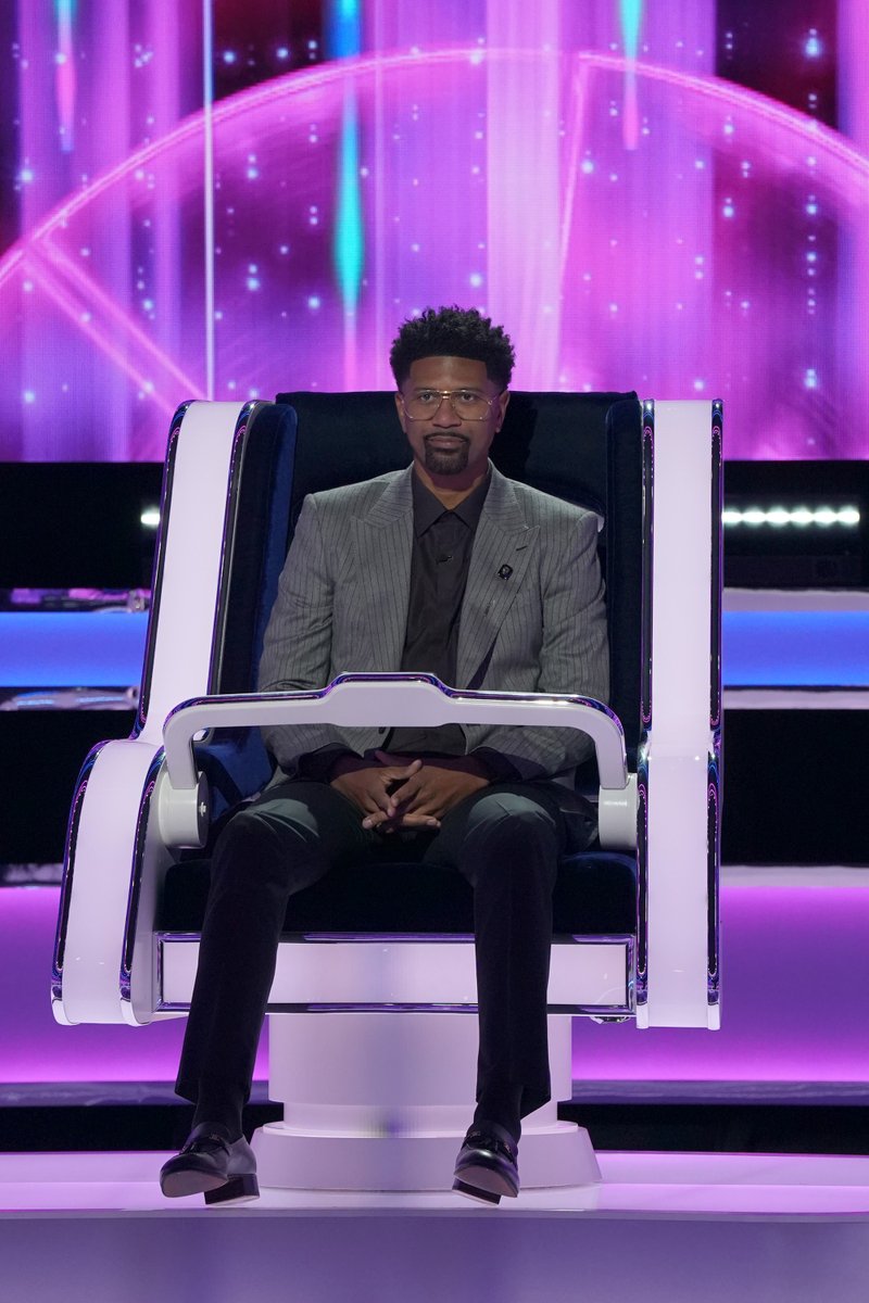 JalenRose's tweet photo. What up DOE!! Catch me on @NBC's newest game show, #NBCTheWheel! Tune in TONIGHT at 8/7c and streaming on @Peacock. https://t.co/cmG6jWqCpC