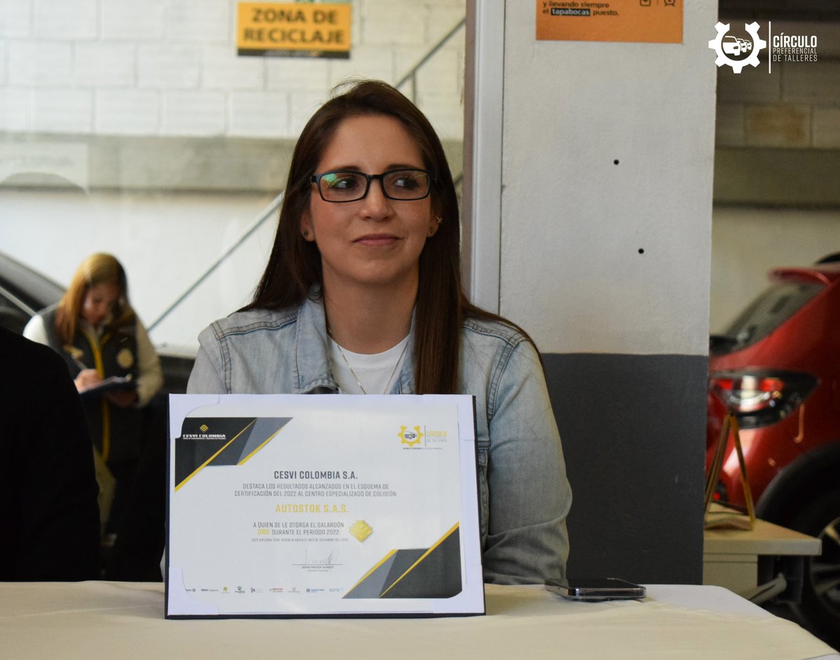 CesviColombia's tweet photo. AUTOSTOK S.A.S - Taller Oro
Este escalafón dentro de nuestro programa, es resultado de esfuerzo y trabajo de cada uno de los trabajadores desde su rol dentro de la organización y la sintonía de trabajar día a día por entregar el mejor servicio
 
Directorio https://t.co/lqmj8r9RFU https://t.co/z6zVhsBA2I