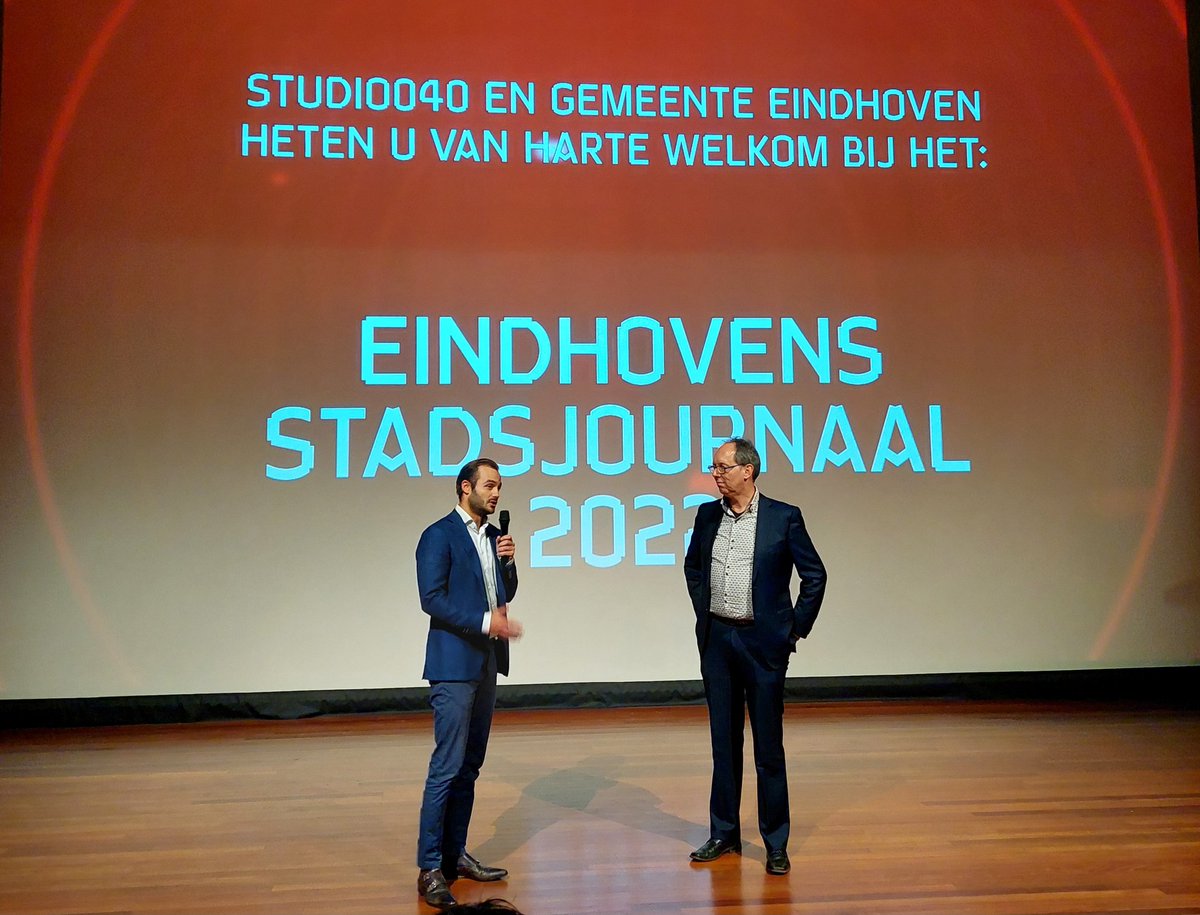 Tijdens de première van #stadsjournaal040 wordt <a href="/michielbosgra/">Michiel Bosgra</a> bedankt voor zijn tomeloze inzet voor <a href="/Studio040/">Studio040</a> Dank Michiel