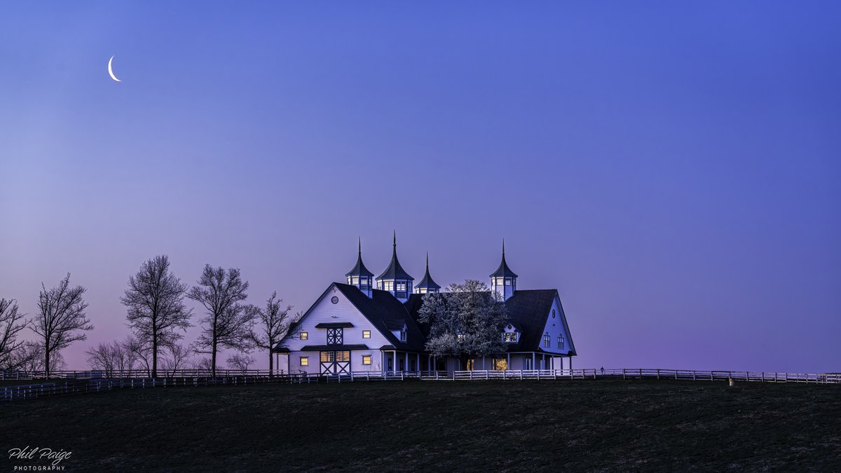 Image number 1 of my Top 10 favorites of 2022 is one of the most photographed horse barns around #Lexington, #Kentucky. I wanted something different and I've not seen this composition. 19 degrees in early March...everything still, everything quiet...nice.  #landscapephotography