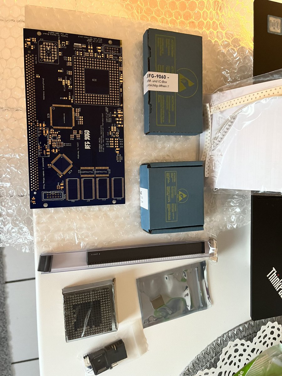 Iggi76123640's tweet image. Sometimes I buy stuff without having the required skillsets to finalize it BUT I had to buy Matze‘s BFG9060 set for my 68060 and my AMIGA 3000 😅🔥 #amiga #acceleratorcard