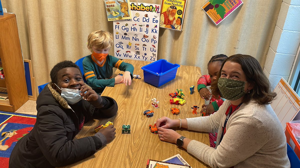 BruceTinor_IES's tweet photo. ELA students interacting and spreading love with the preschoolers #developingfutureleaders @MCIU @MCIU_Jobs @MCIU_Leg @mciu_oss @pattanupdates @PADeptofEd @KC_PaTTAN_East @AshHarned https://t.co/YmStHdwVF3