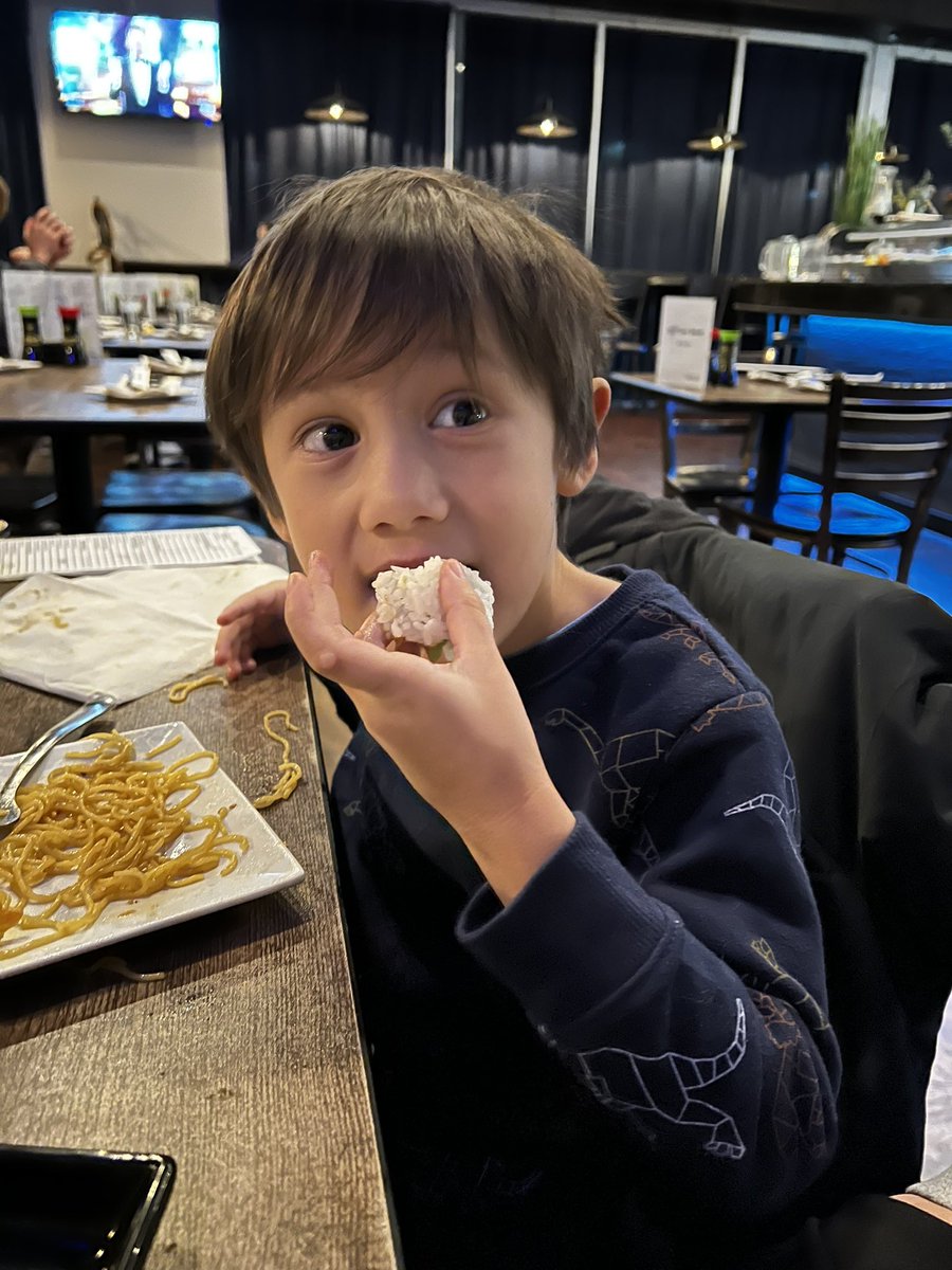 Jehuey 🍣 tweet media