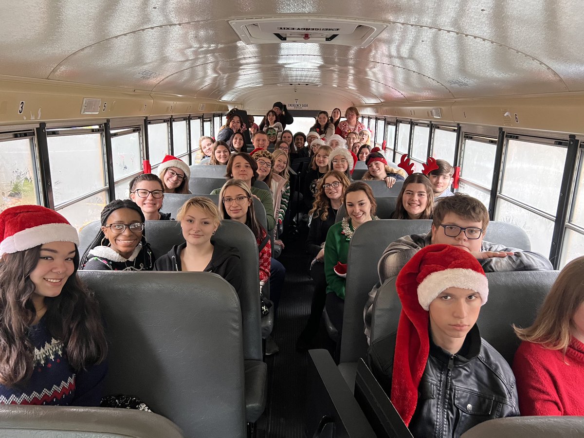 Our choirs and brass ensembles are on their way to spread Christmas Joy to the local nursing homes!☃️