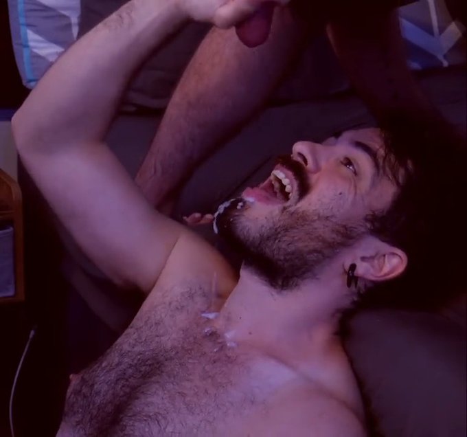 Adam Surge - Day 4 in Eight Days of Cum, being a good boy milking out a well earned nut from dad @damonandrosxxx 💦💦 https://t.co/Biuuo7RpvY