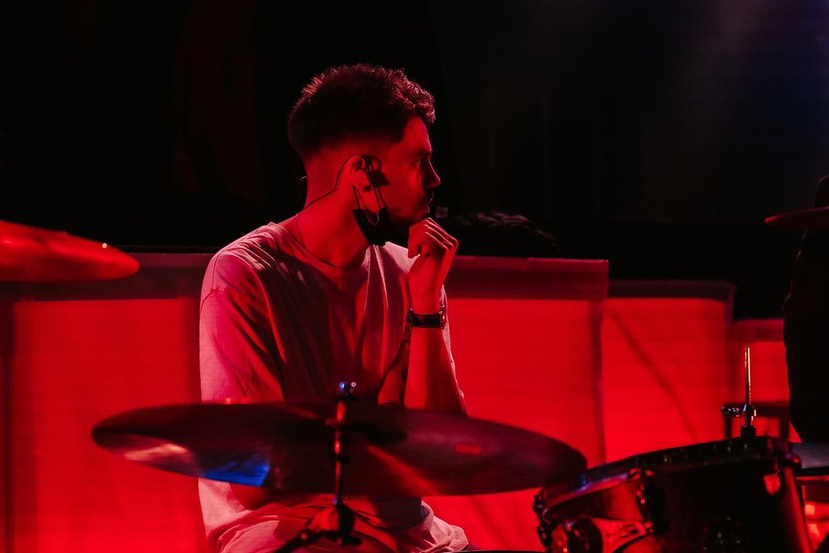 TIGRESSofficial's tweet photo. SOUND CHECK. https://t.co/cj1pFSD9wM