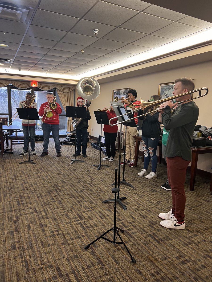 Fa La La La La La La La La🎵🎵