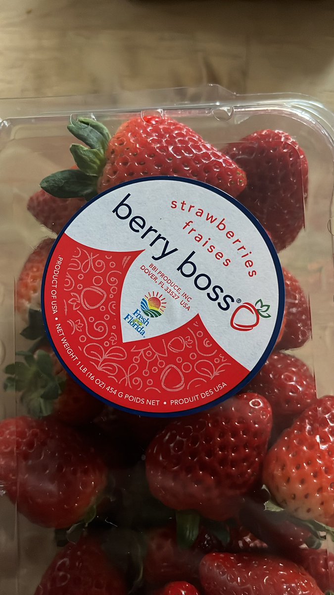 BTOsborne's tweet photo. @PFTompkins Quietly, to myself: “berry boss”. https://t.co/HmvIcPIFMv
