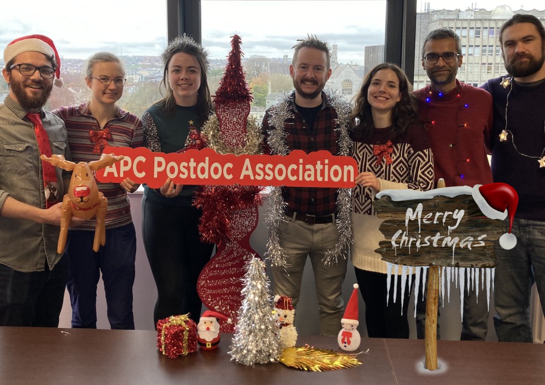 Merry Christmas! It has been great to meet so many of you at our different events this year. Enjoy the break and see you in the new year! <a href="/Pharmabiotic/">APC Microbiome Ireland</a> #postdoc