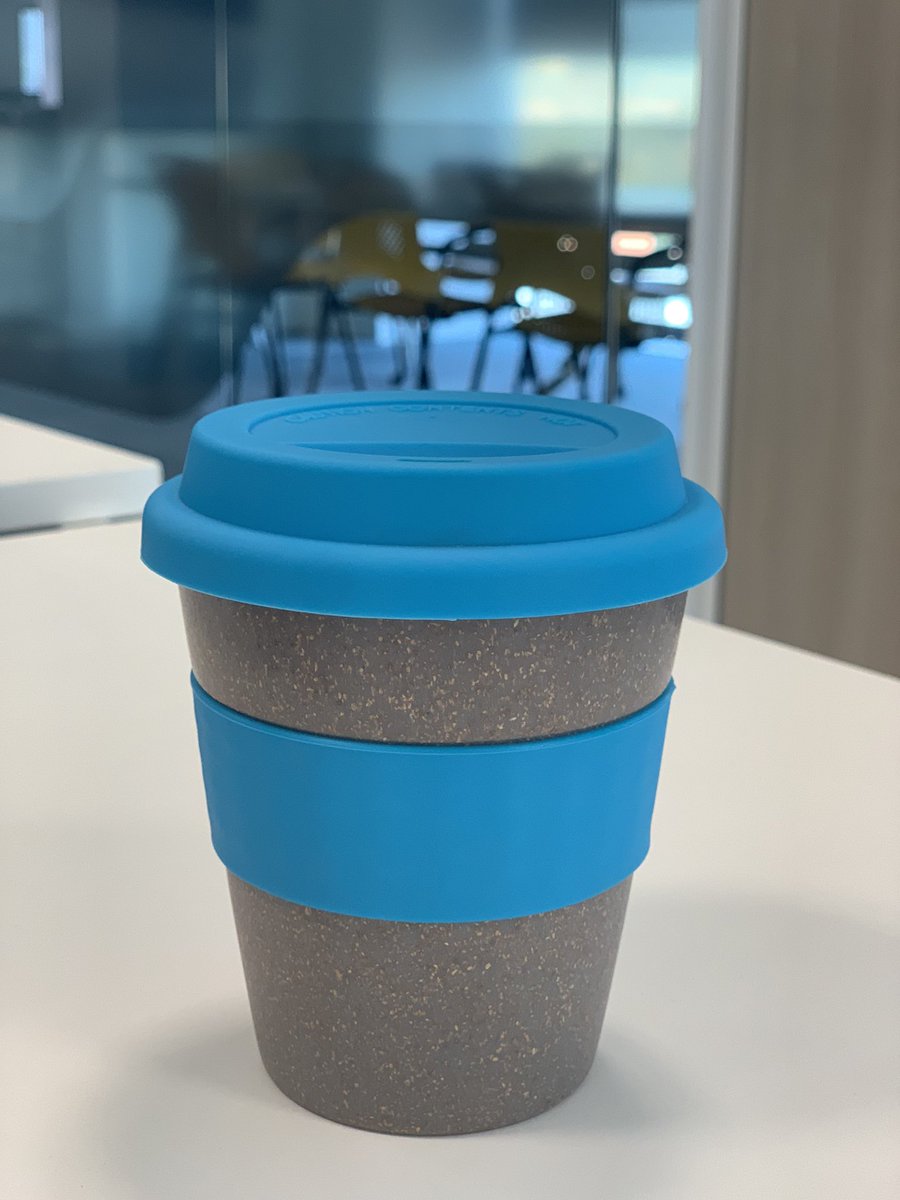 Hagamos que cada vaso cuente para la lucha contra el cáncer infantil del hospital <a href="/SJDbarcelona_es/">Hospital Sant Joan de Déu Barcelona ES</a>. Solidaria iniciativa de @Agbar! #VasosSolidarios