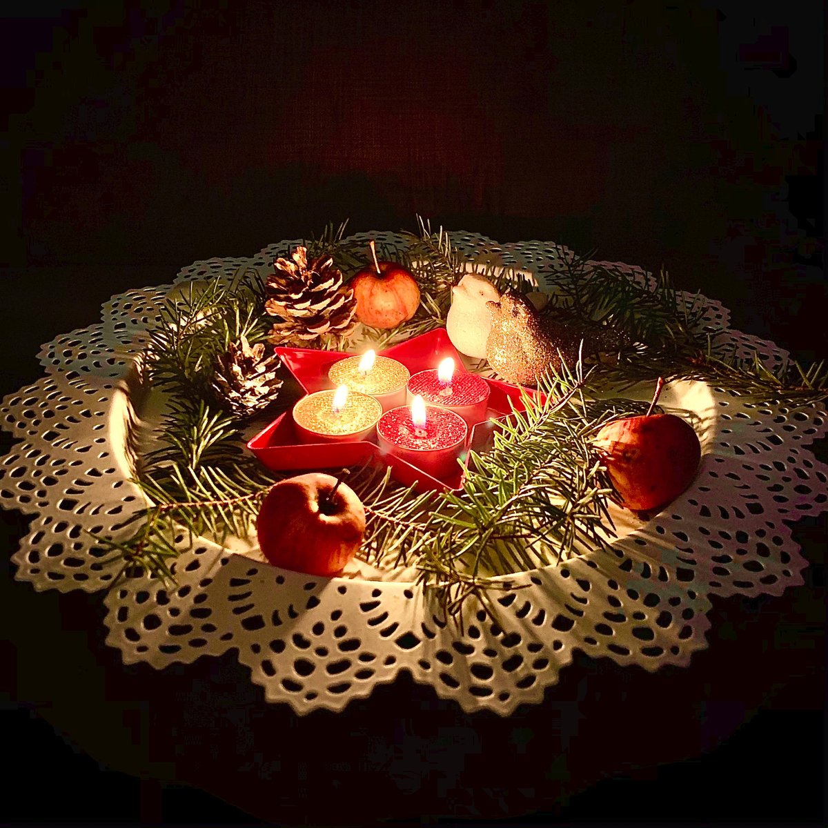krimikeller's tweet photo. Immer noch nicht alle Geschenke beisammen? https://t.co/UI1NJHw8PV https://t.co/qdbqtgdOWd
