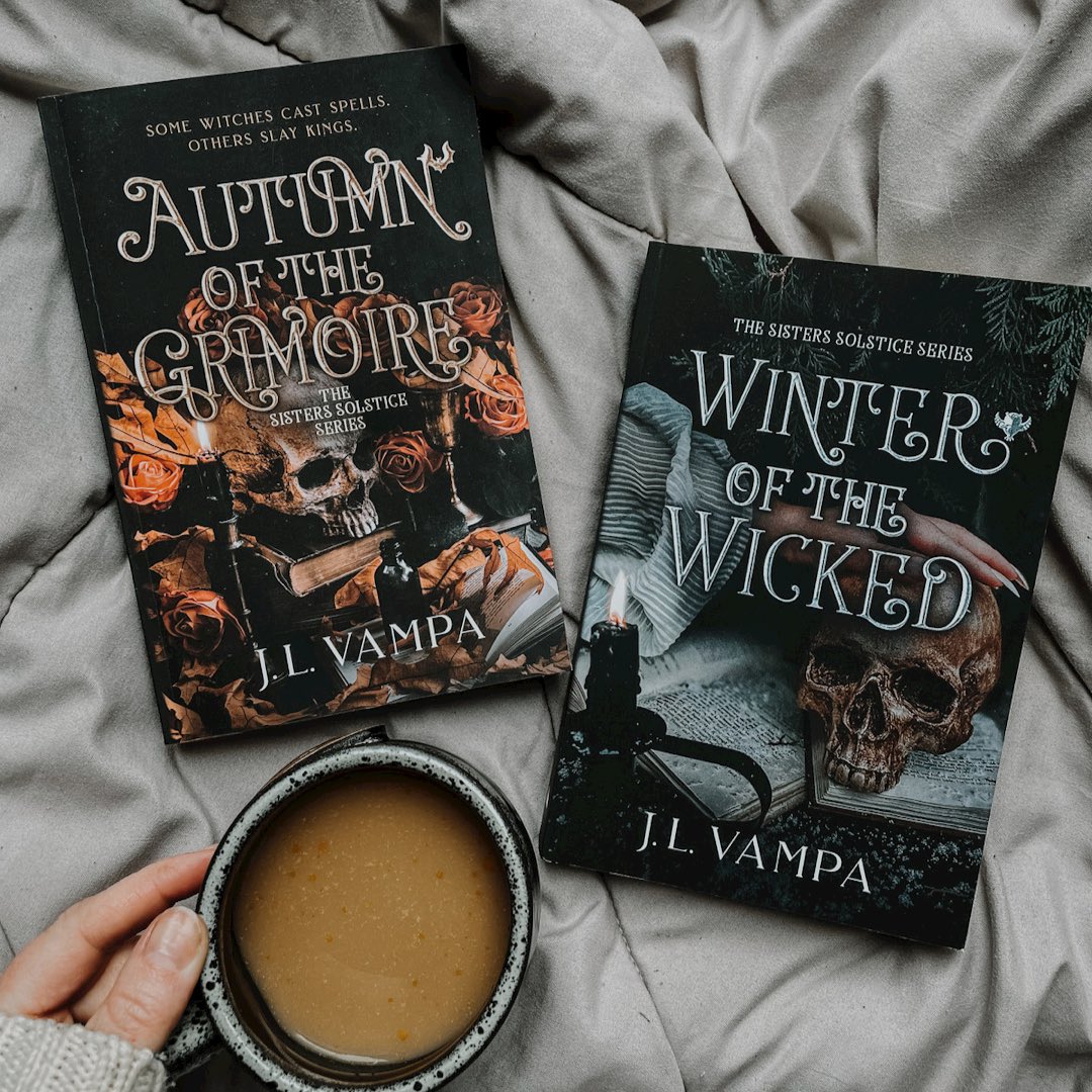 And then there were two. You can pre-order Winter of the Wicked NOW! 

tinyurl.com/432m3fhc

#gothicbooks #AuthorsOfTwitter #WinterSolstice #BookLover