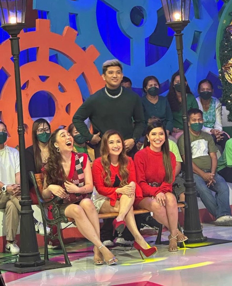 JEREMIAH FANMILY tweet media