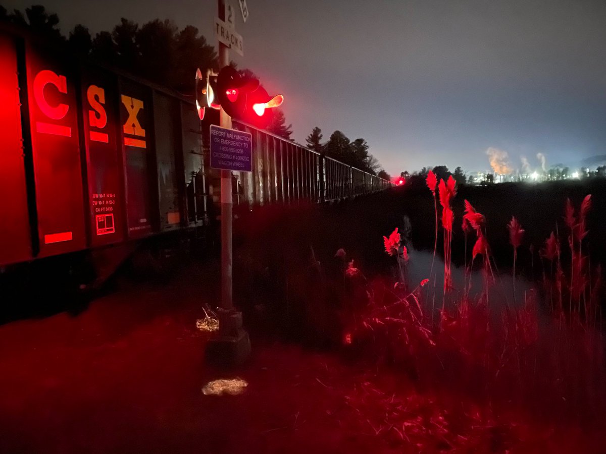 Coal Train stopped safely. It is not safe for it to keep rolling toward combustion in New Enlgand's last coal-fired power plant. #StrikeDownCoal #TrainByTrain Solidarity with #RailroadWorkers #RailLabor