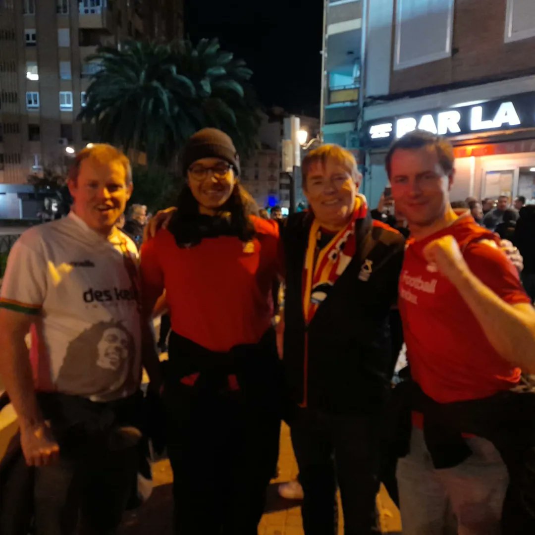 AronHegarty's tweet photo. Visited Valencia to watch @NFFC in a mid-season friendly. Great trip, met loads of fellow Trickies and we won away! Hoping for more of these European breaks in future 👍🏻 You Reds! 🔴⚪

#NFFC #COYR #RedsInEurope #Valencia #Spain https://t.co/6CwER5PNVg