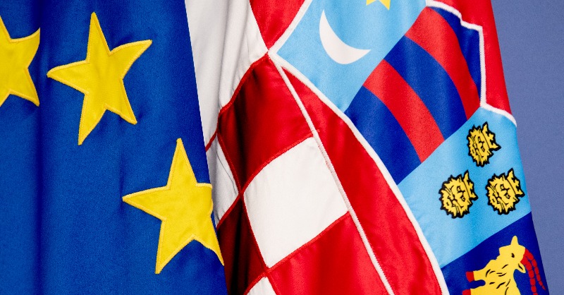 UEFrance's tweet photo. Journée historique pour la Croatie 🇭🇷, qui devient aujourd'hui officiellement le 20ème pays de la zone euro &amp; le 27ème pays de l'espace #Schengen ✔️

2023 marquera également le 10ème anniversaire de l'adhésion de la Croatie à l'UE 🇪🇺 ↓