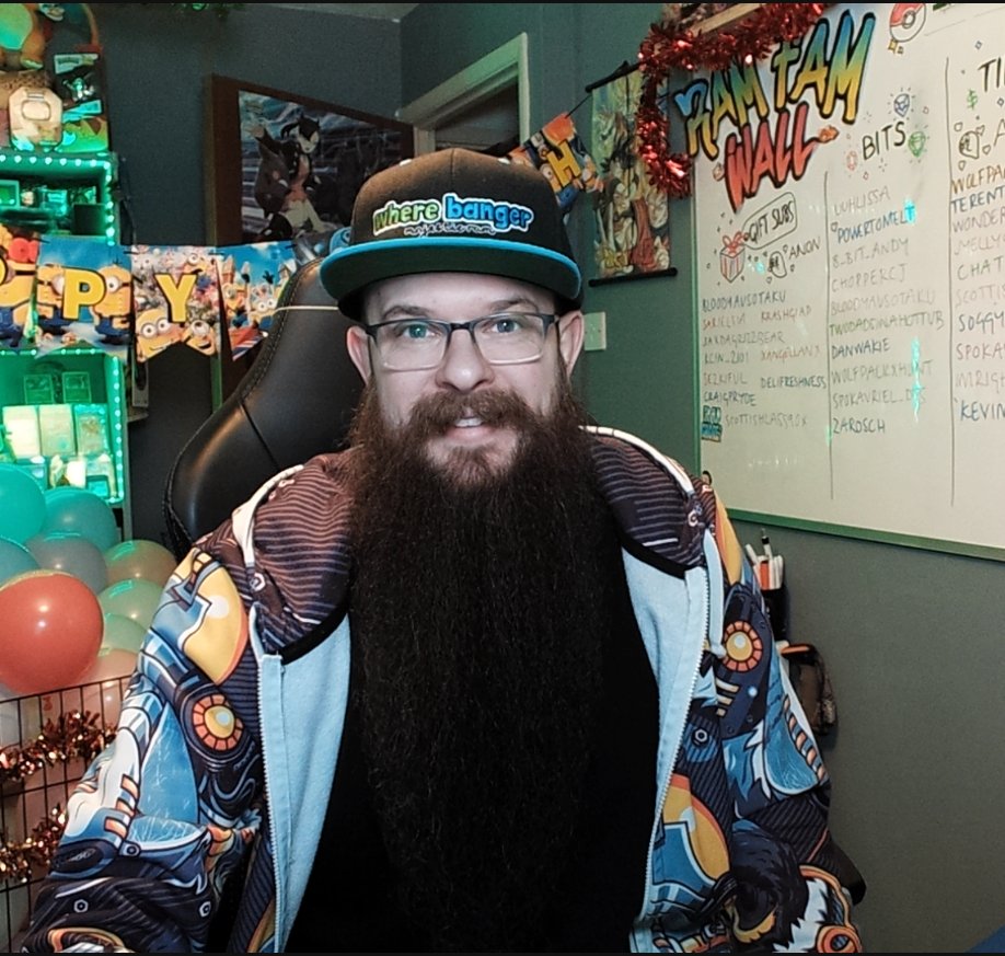 Birthday selfie, I'm 33, nice, going live soon to open cardboard on Twitch🎉🥳