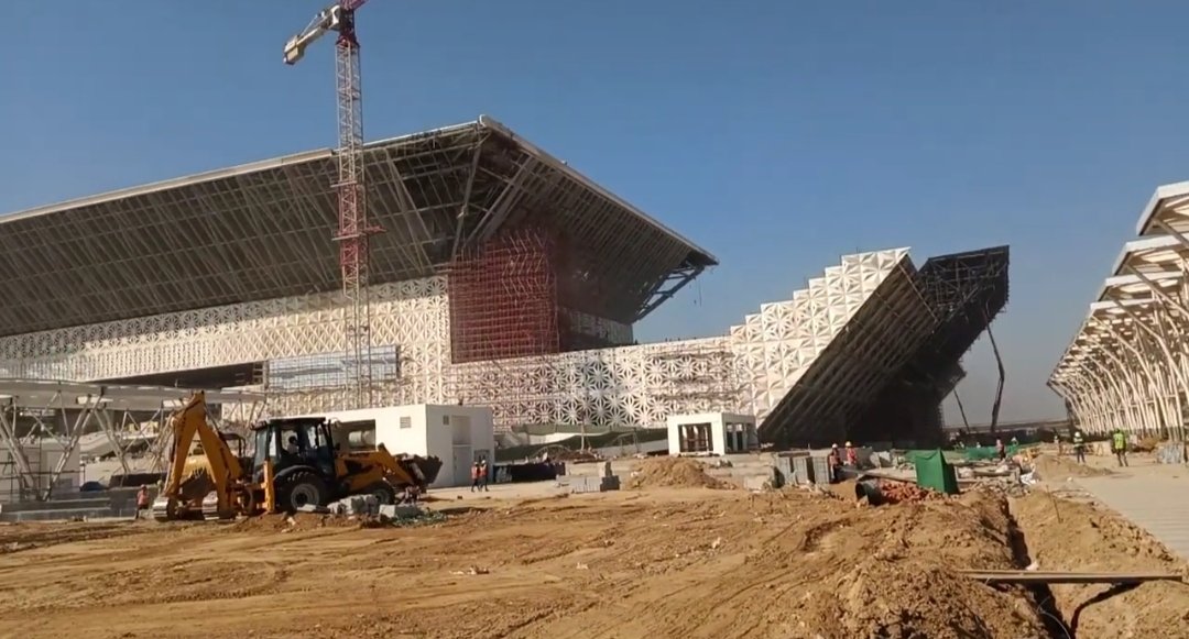 IndianTechGuide's tweet image. Biggest Convention &amp;amp; Exhibition Centre in Asia (IICC Dwarka) in New Delhi. Phase 1 to be completed in 2023.