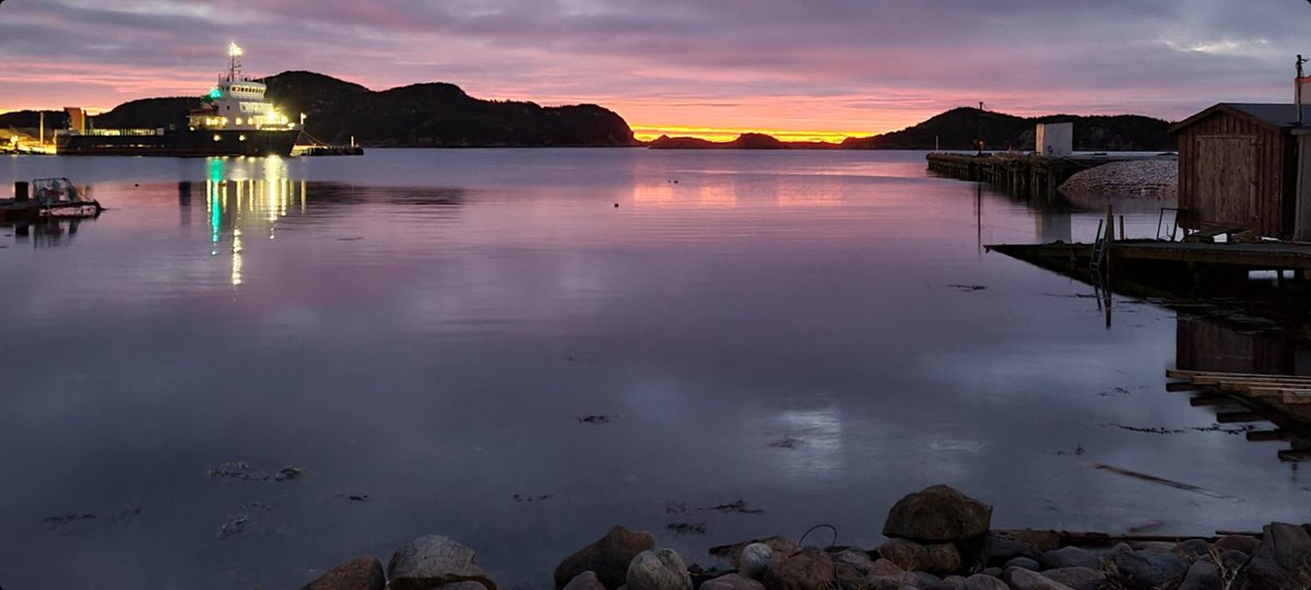DarrenEavis's tweet photo. A beautiful calm before the storm sunrise in Ramea harbour. https://t.co/77XUxadIgK