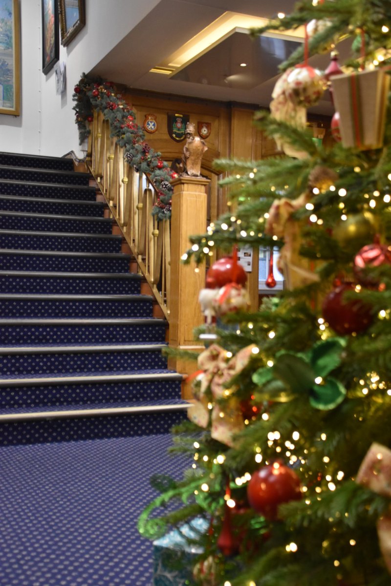 graysonsuk's tweet photo. These are just a few of our favourite shots of the venues dressed for Christmas!
@113ChanceryLn @FFITCVenue
#hospitality #catering #eventprofsuk #eventprofslondon #christmas2022 #christmas #christmasparty #londonvenues #graysons #christmasdecor #london https://t.co/a3xxcKjyT0
