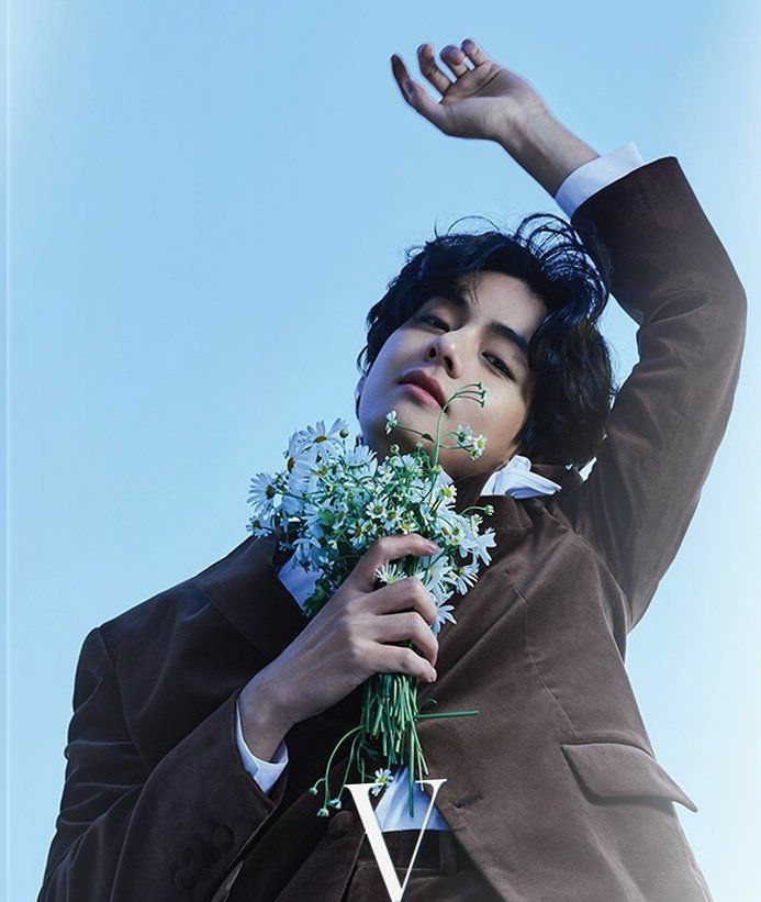 victoryzin95's tweet photo. I VOTE #V of @BTS_TWT for #NETIZENSREPORT #MOSTLOVEDIDOL2022. https://t.co/OLSmE7cgU4