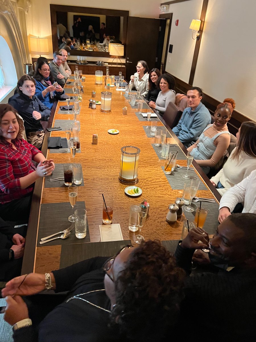 RyanFlemingAFM's tweet photo. @AFMDC @Joes_DC @BFAFM30 @ChrisRiversAFM @CarlHolubowich It was a ton of fun celebrating the best storyteller at @AFMDC https://t.co/lkfGtYv9Au