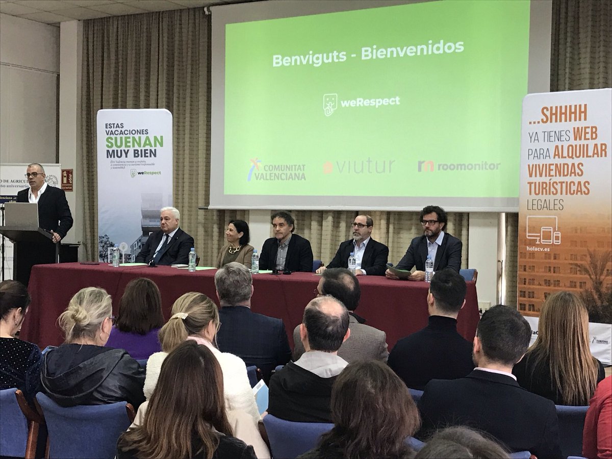 satoridircom's tweet photo. Organizando la entrega de certificaciones turísticas #WeRespect con @FraColomer @GVAturisme @ApturGV @ViuTur_cv  @roomonitor en el marco del @CasinoAgrVLC #MediterráneoenVivo @c_valenciana https://t.co/PNSeP9FiI3 https://t.co/lvZQOTYgdx