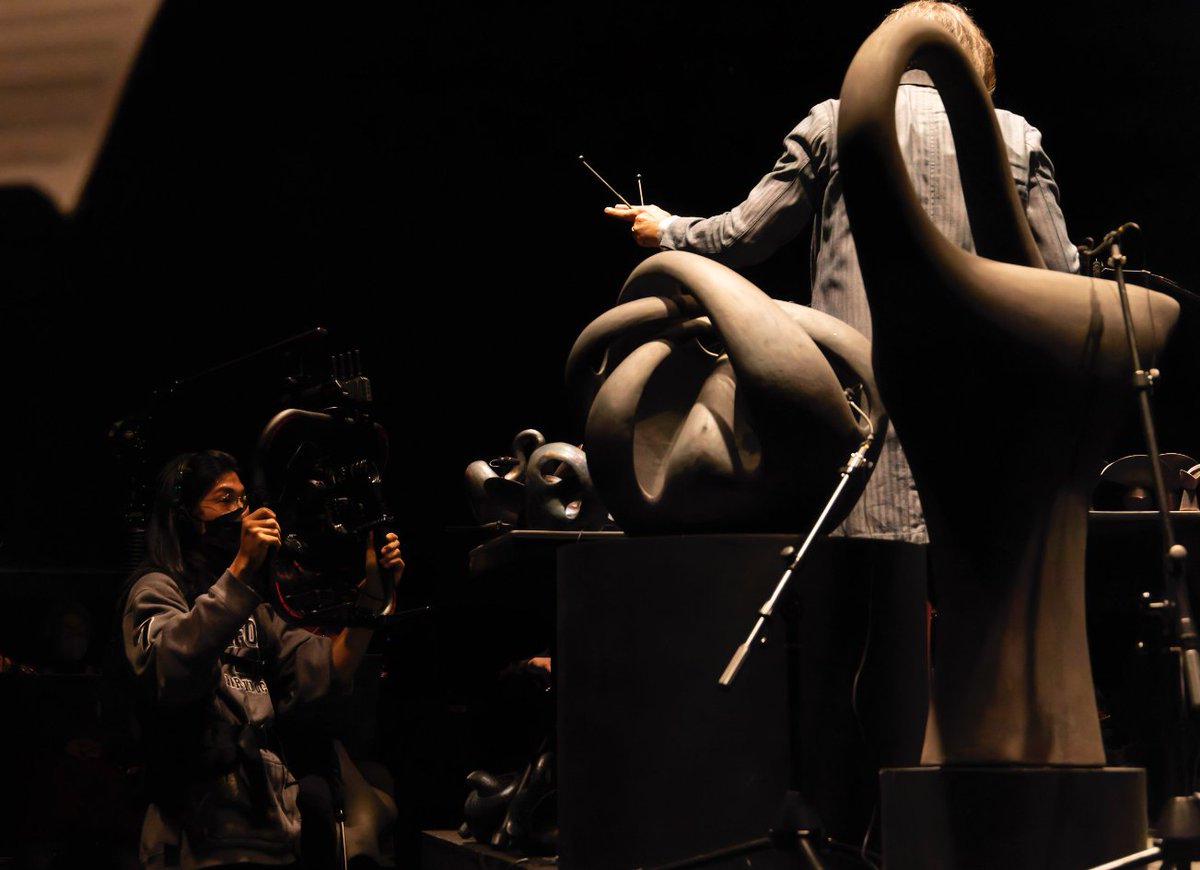 nsokyoto's tweet photo. ≪Consciousness≫弦理論交響曲
ありがとうございました//

大作である我々のプロジェクトの最終楽章が、大成功のうちに終了いたしました。
43人のミュージシャンによるフルオーケストラが一堂に会し、その場にいた人たちにしかわからない体験を提供することができました。
N.S.O=New Sound Orchestra! https://t.co/tzoEDhpVDv